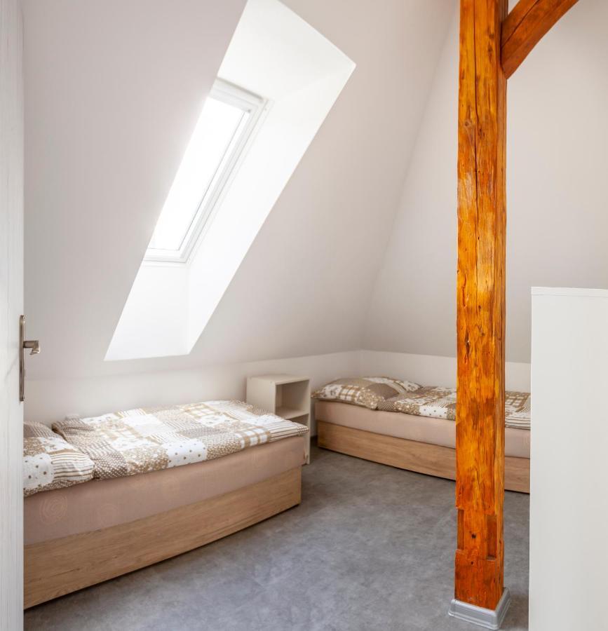 Apartmany Domek U Lesa Bítov Extérieur photo