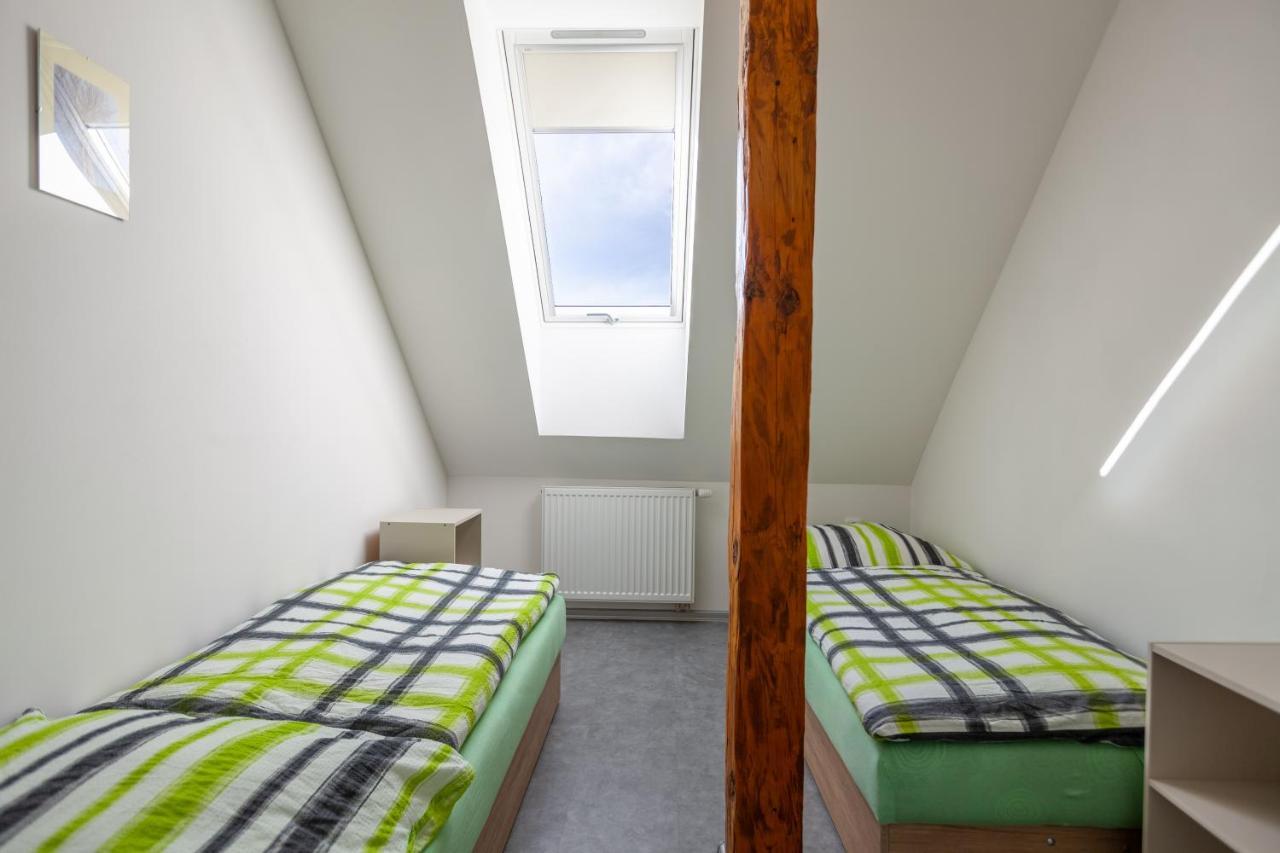 Apartmany Domek U Lesa Bítov Extérieur photo